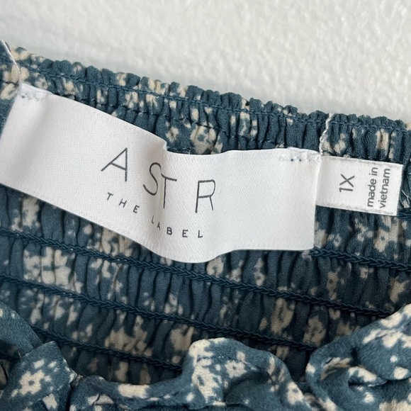 ASTR the Label Peasant Top Floral Print - Picture 13 of 14